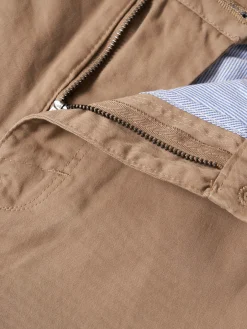 LION OF PORCHES Calções^Bermudas chino para homem