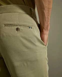 LION OF PORCHES Calças^Calças chino slim fit