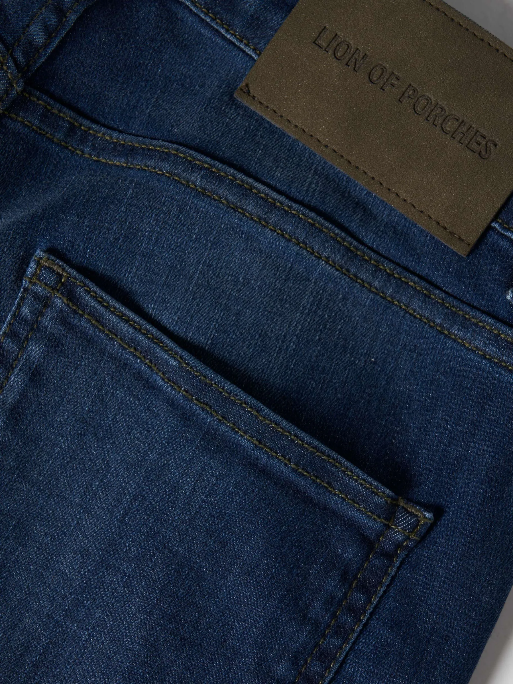 MULHER LION OF PORCHES Calças^Calças denim regular fit