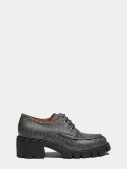 MULHER LION OF PORCHES Sapatos^Loafer monograma em pele