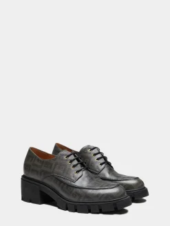 MULHER LION OF PORCHES Sapatos^Loafer monograma em pele