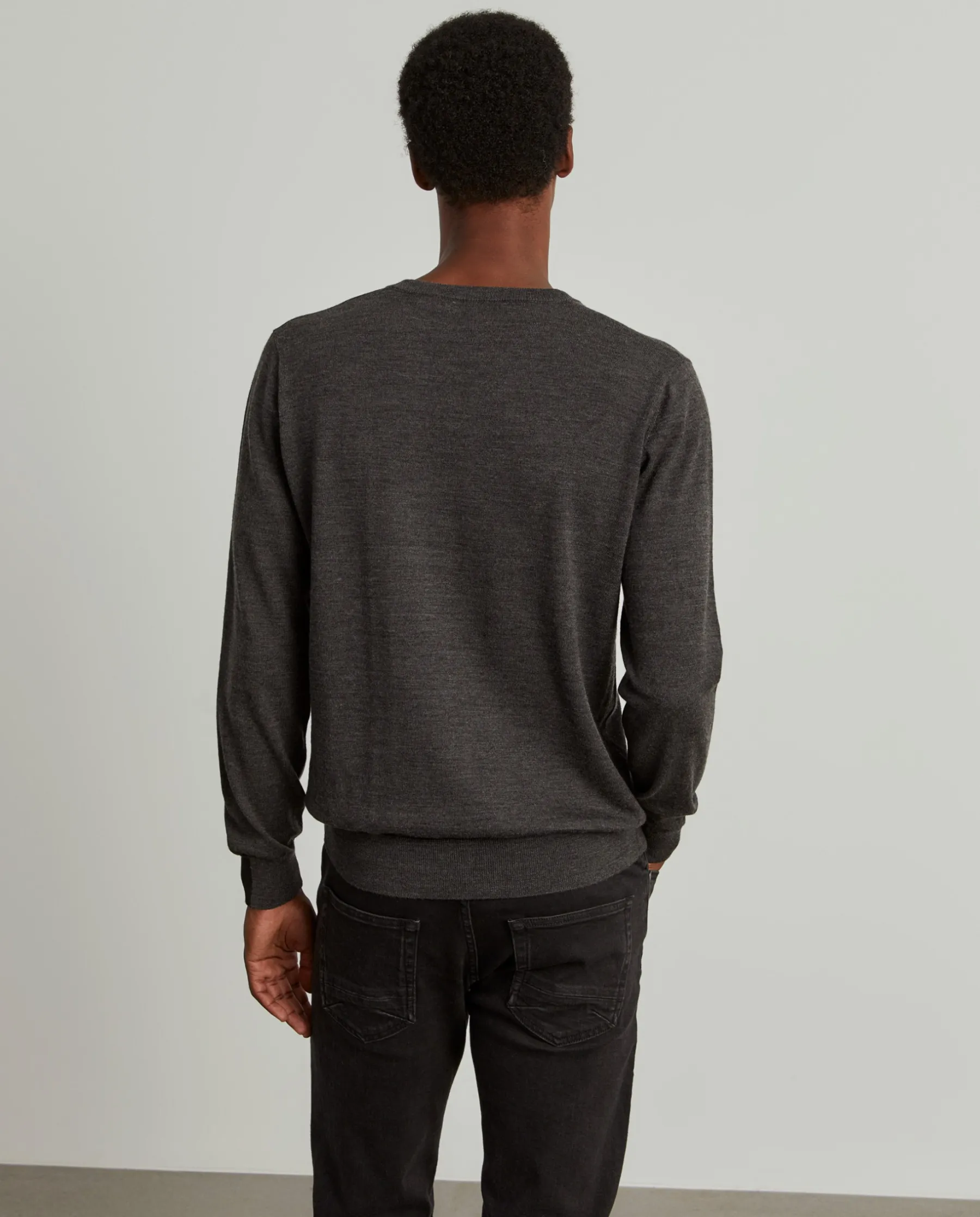 LION OF PORCHES Pullovers^Pullover de lã decote em V