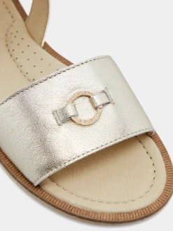 LION OF PORCHES Sandálias^Sandálias em pele com tiras