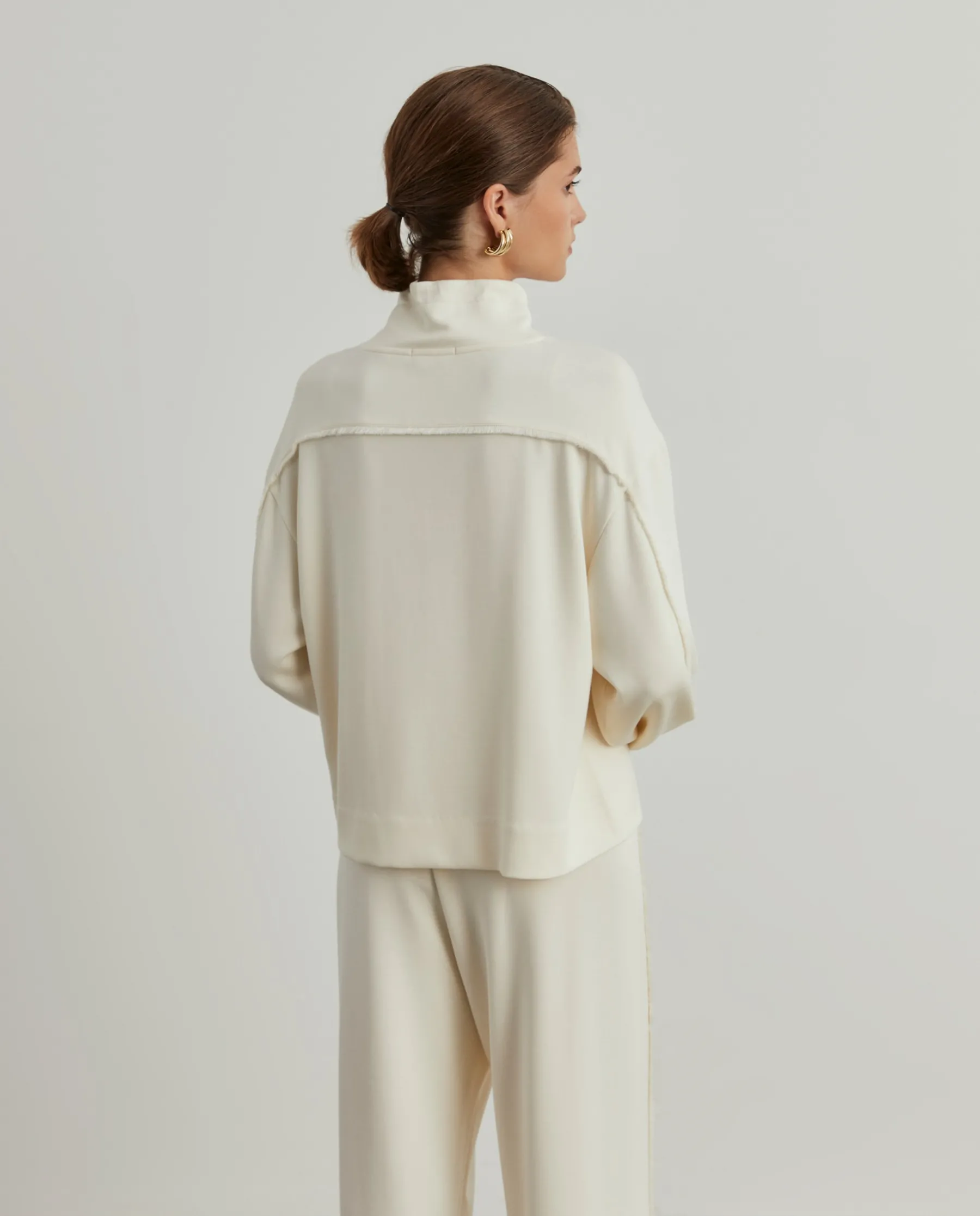 MULHER LION OF PORCHES Sweats^Sweater mangas abalonadas