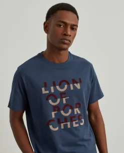 LION OF PORCHES T-Shirts^T-shirt de algodão