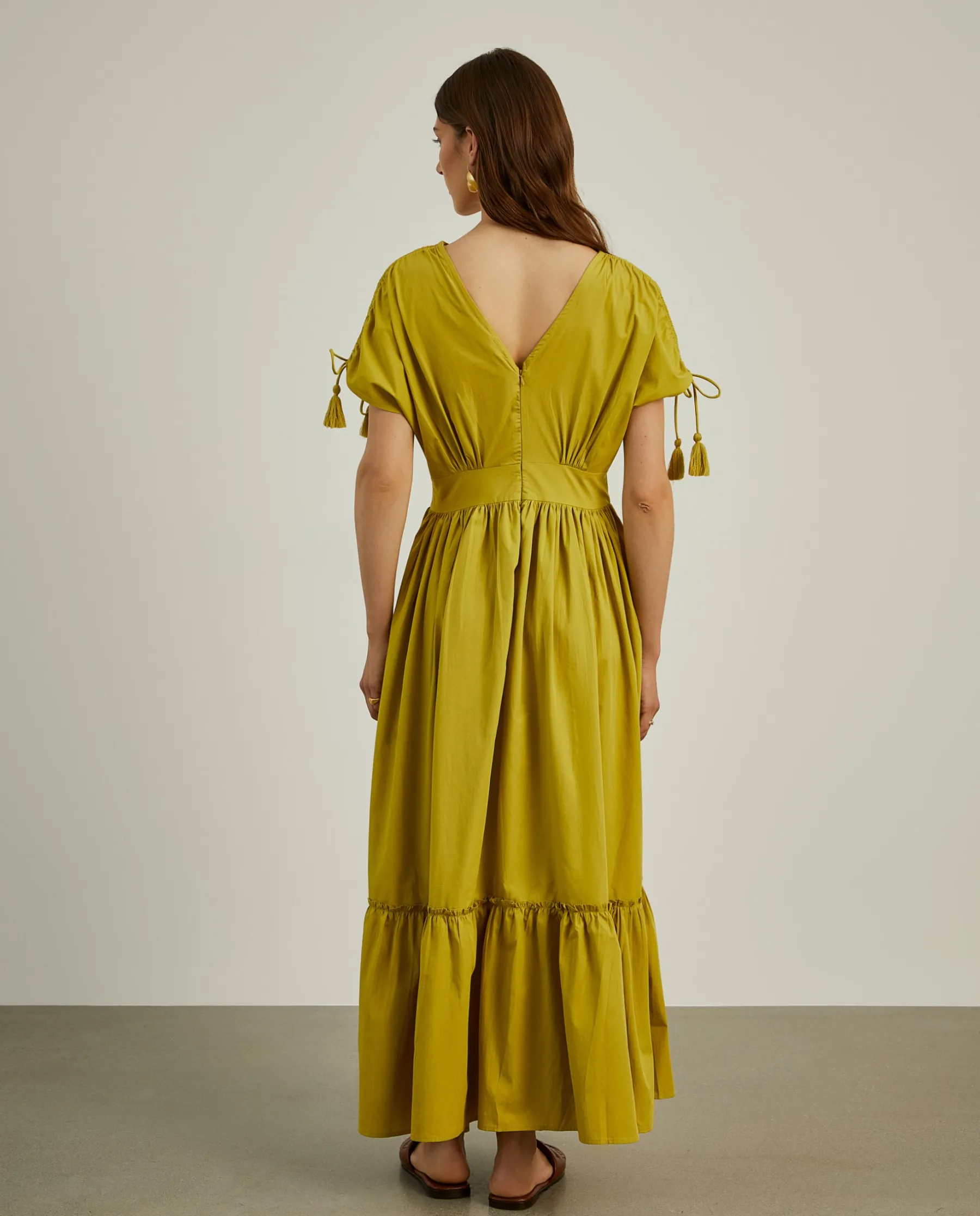 MULHER LION OF PORCHES Vestidos / Macacões^Vestido comprido com folhos e alças ajustáveis