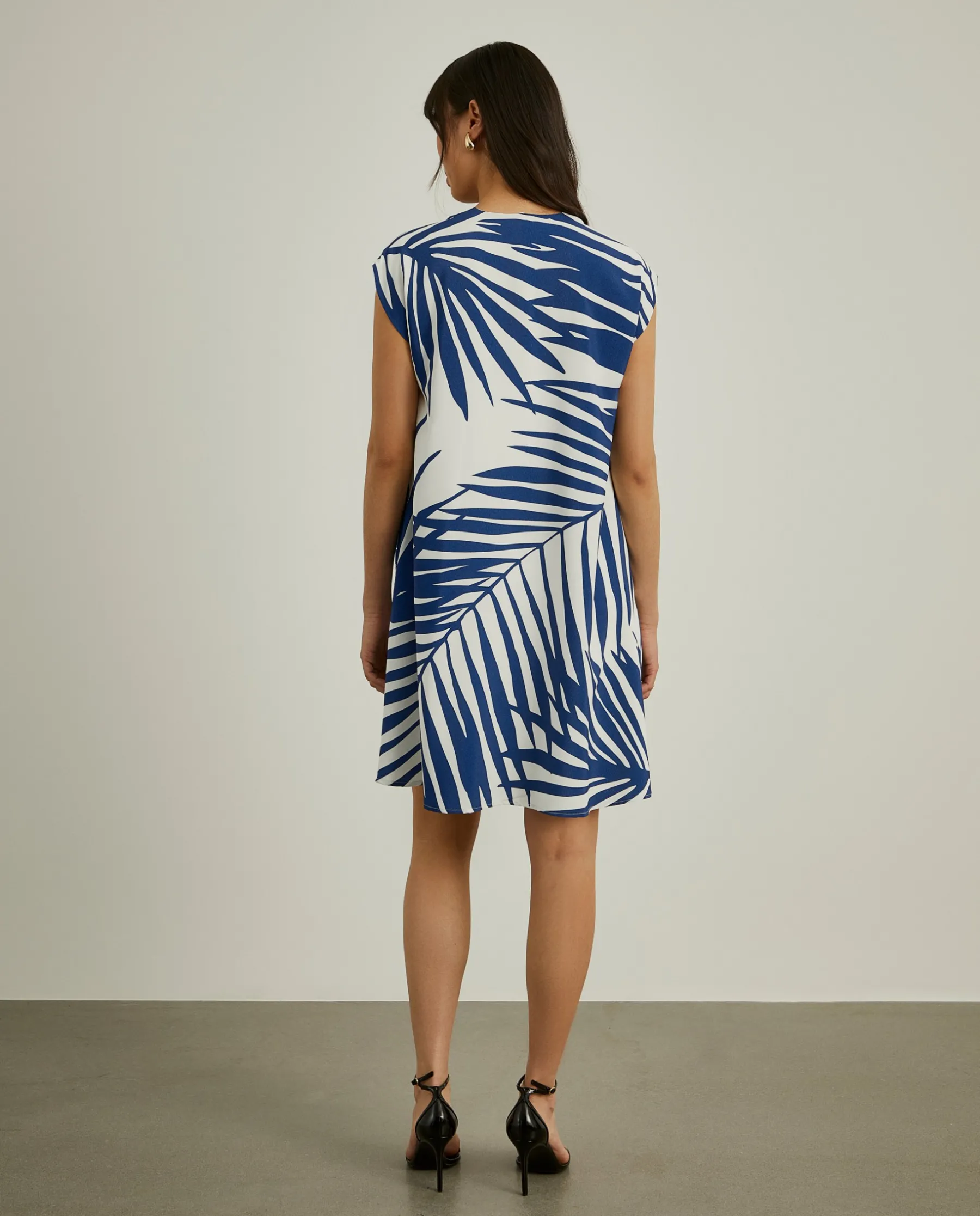 MULHER LION OF PORCHES Vestidos / Macacões^Vestido curto com folhas